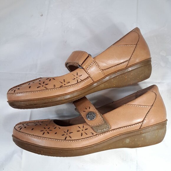 Clarks Shoes Womens sz 7 7M Everlay Bai Mary Jane Strap Comfort Wedge Brown tan - Picture 6 of 13